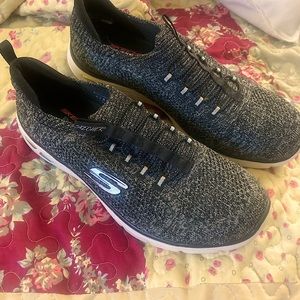 Skechers black and gray casuals